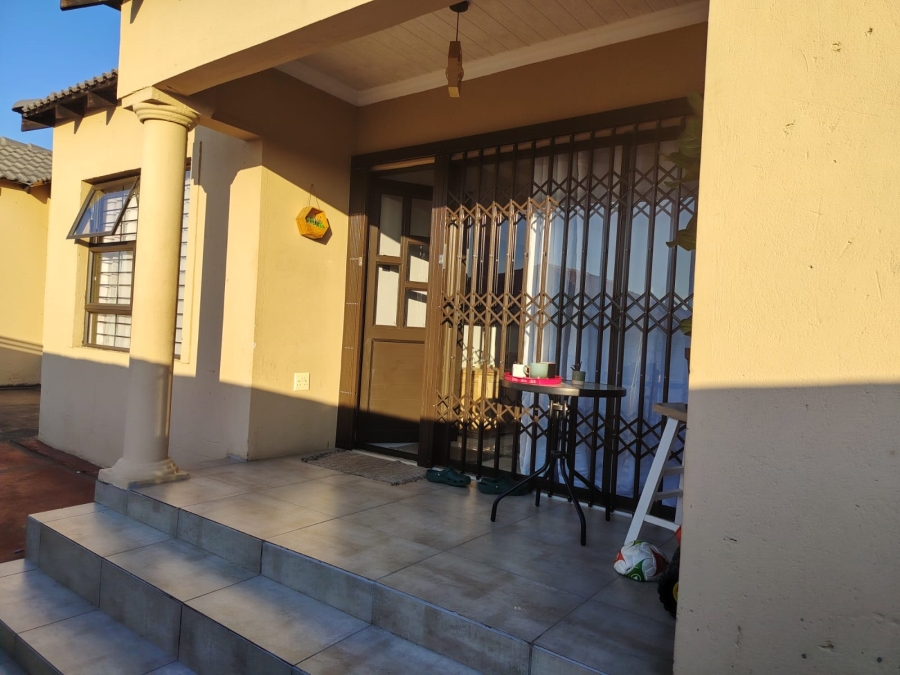 3 Bedroom Property for Sale in Tlhabane West North West
